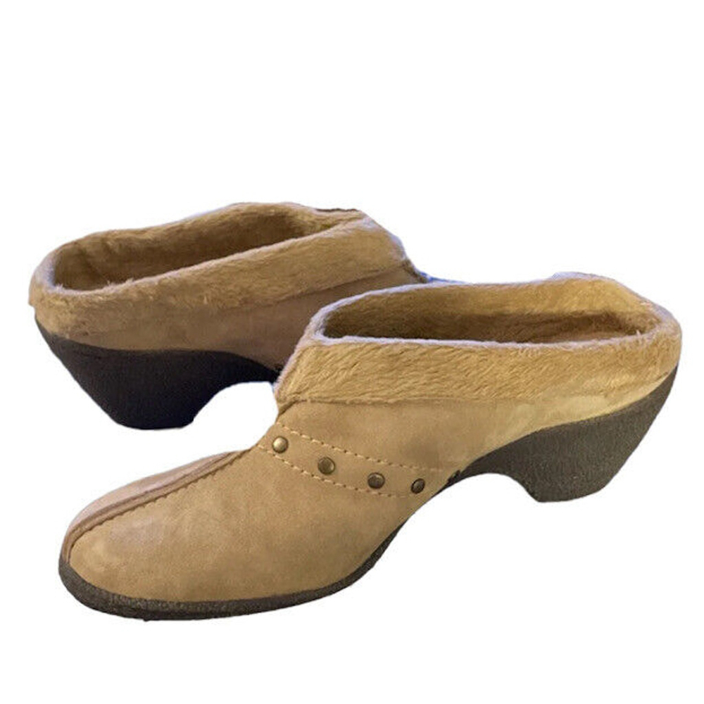Vaneli Flux Mules‎ Womens 7.5 M Suede Clogs Camel Faux Fur Lined Comfort Studs